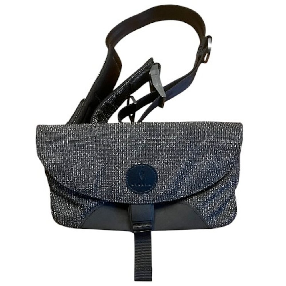 ALPAKA Air Sling Pro - Fidlock Magnetic Lock, Cut-proof, USB Charging Port